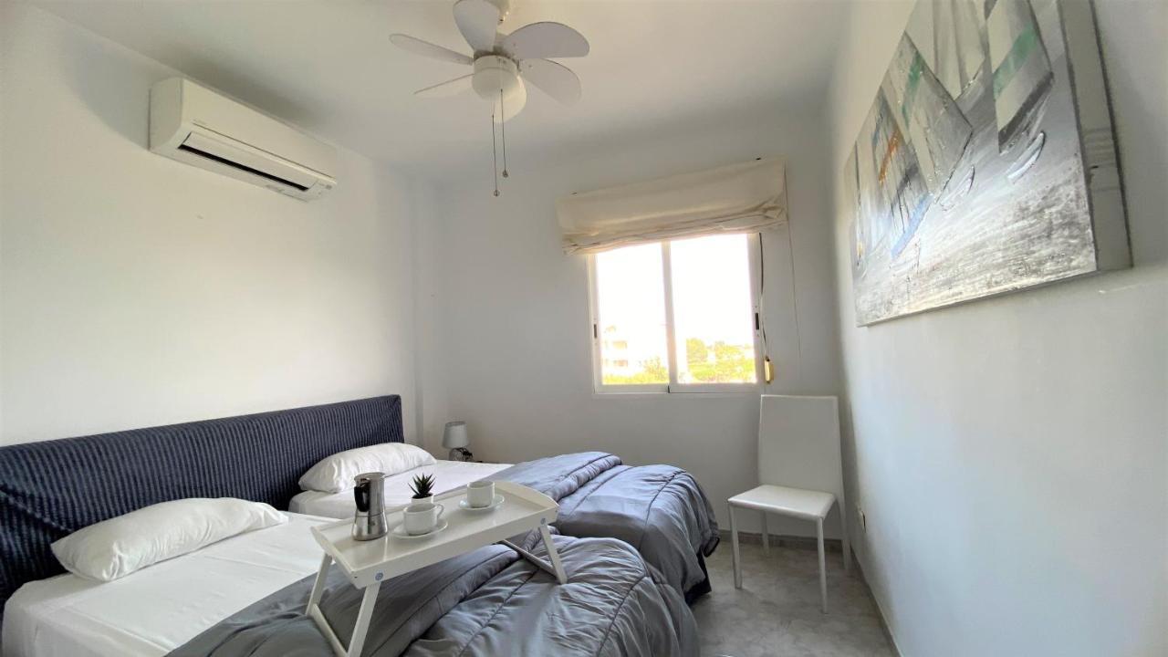 Apartamento La Marina VYB frente al mar Dénia Exterior foto